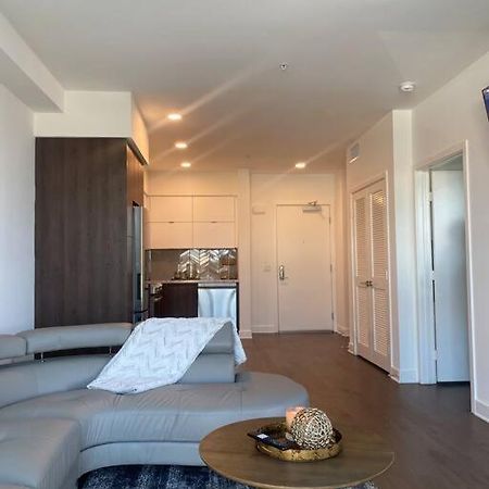 דירות לוס אנג'לס Relax On Wilshire With A View מראה חיצוני תמונה
